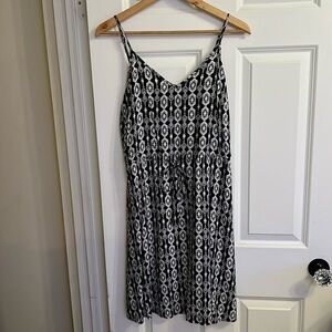 Black and White Patterned Summer Dress
